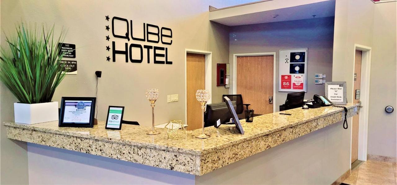 Qube Hotel - Polk City エクステリア 写真